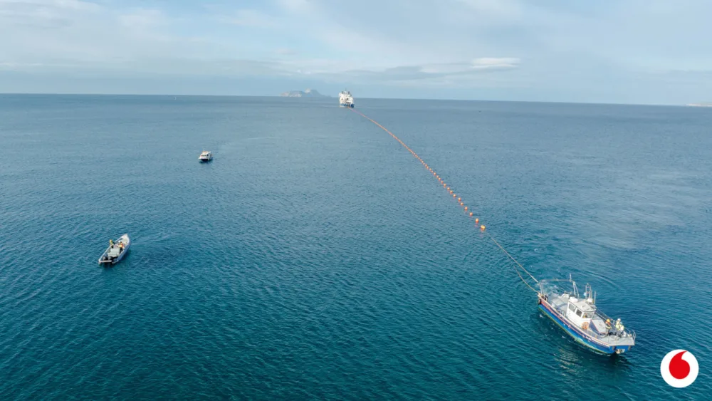 Η Vodafone κατασκευάζει νέο υποθαλάσσιο καλωδιακό σύστημα στην Ελλάδα με σκοπό την ενίσχυση της συνδεσιμότητας