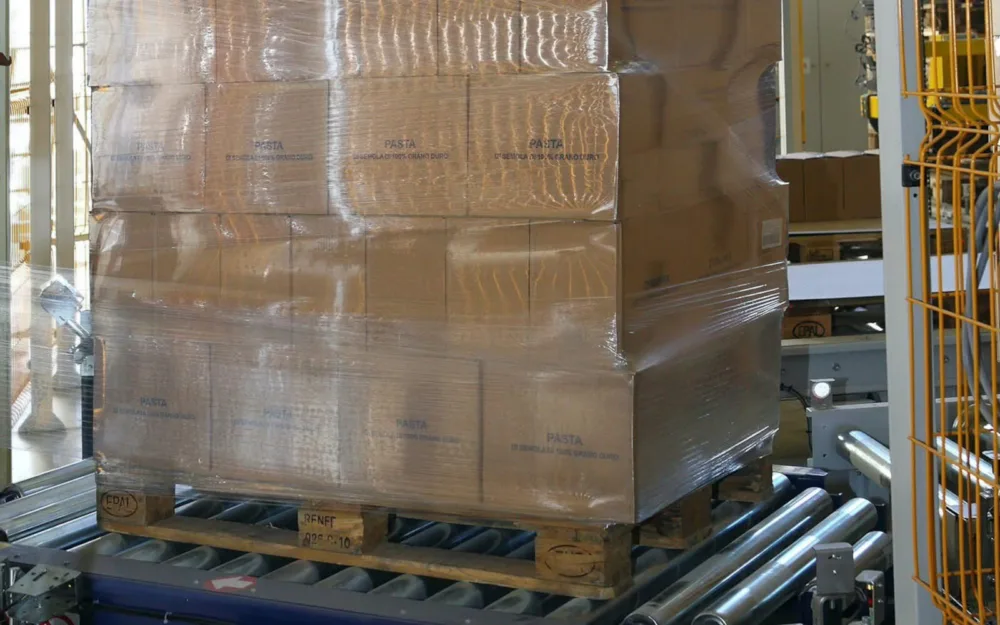 Η ΜΑΚΒΕΛ - EURIMAC προσέφερε το 2025 συνολικά 32.000 κιλά ζυμαρικών σε ευπαθείς ομάδες και κοινωνικούς φορείς