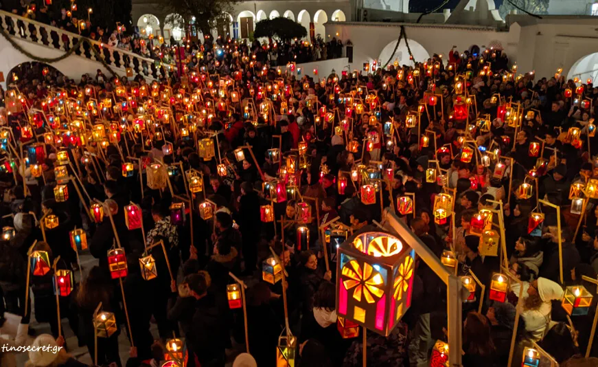 Tinosecret: Ταξιδεύουμε στην Τήνο για τα “Φαναράκια”