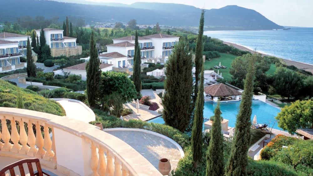 Εκτεταμένη ανακαίνιση στο Anassa στην Κύπρο, το εμβληματικό ξενοδοχείο του ομίλου Thanos Hotels & Resorts, που επανασυστήνεται στους επισκέπτες