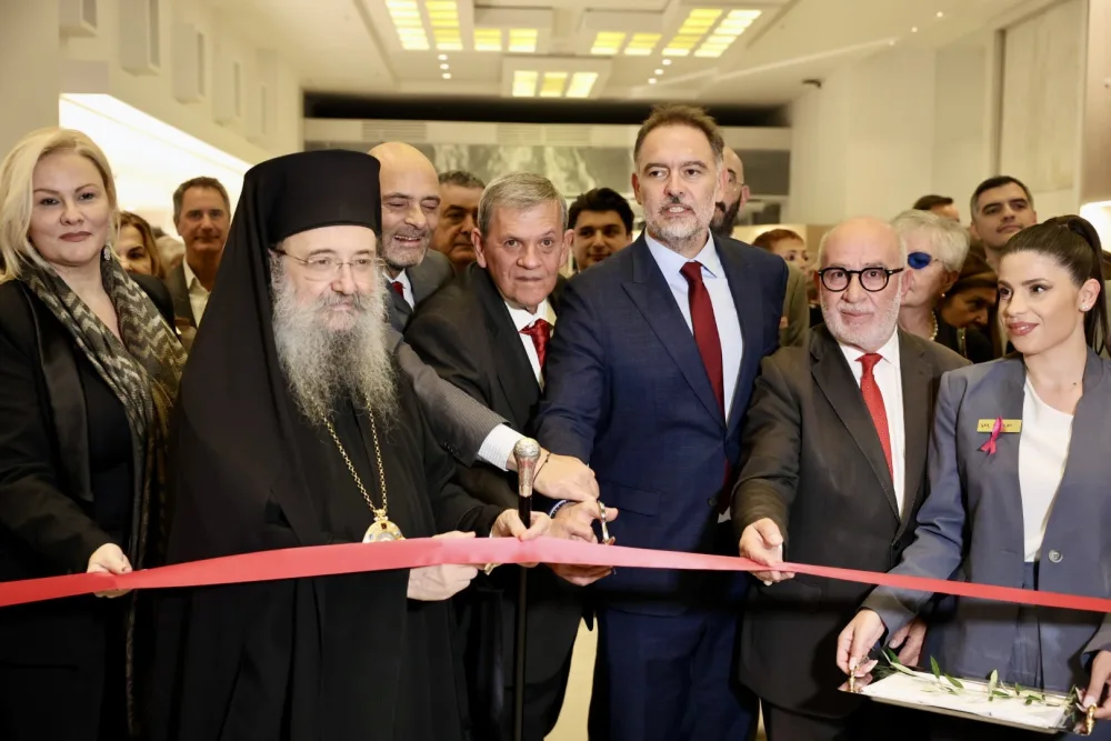https://cdn.epixeiro.gr/muploads/Grand_opening_16-10-26_entrance.jpeg