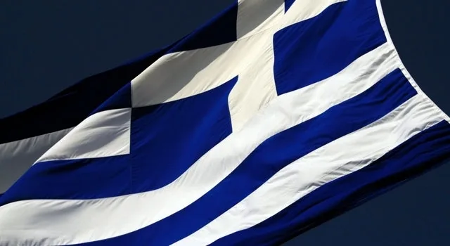 ΕΡωΤευμένος με τη Χώρα ή με τα Κεκτημένα;