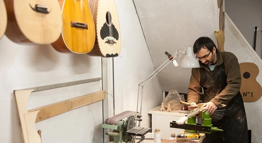 Όταν ένα άψυχο ξύλο γίνεται μουσική