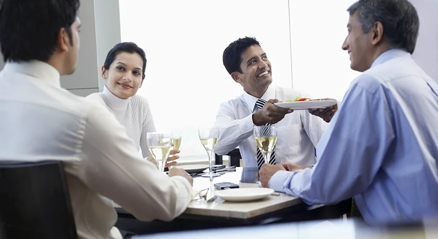 5 εστιατόρια στην Αθήνα για επαγγελματικό γεύμα