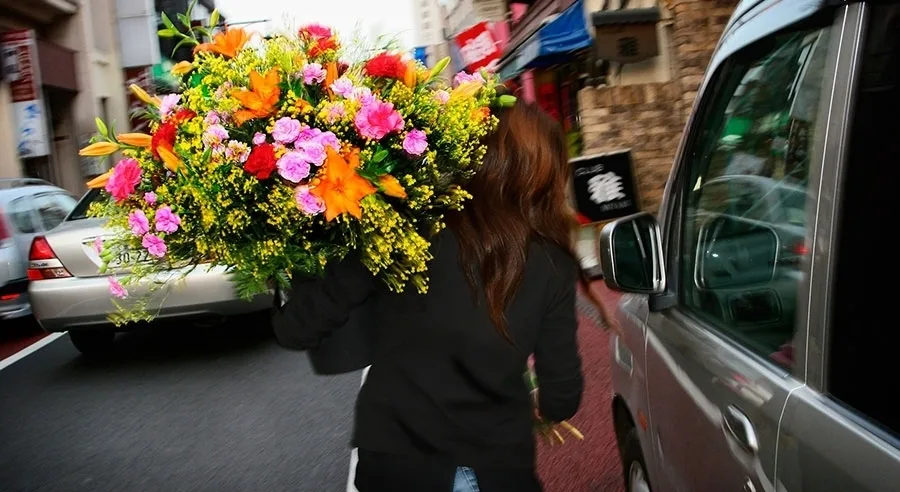 Η FTD και η 1-800-Flowers.com μπήκαν στο κλαμπ των δισεκατομμυρίων μέσω εξαγορών και συγχωνεύσεων