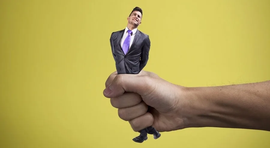 Ποιο είναι το αντίθετο της ηγεσίας;