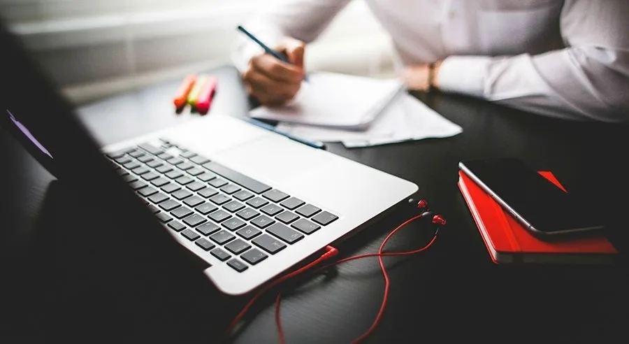 Επιχειρηματικές αποφάσεις: 4 tips για να ξεθολώσετε το τοπίο των σκέψεών σας