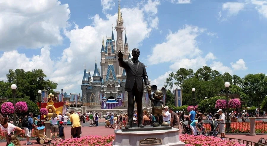 DISNEY: Ο ποντικός που ικέτευε για φαγητό