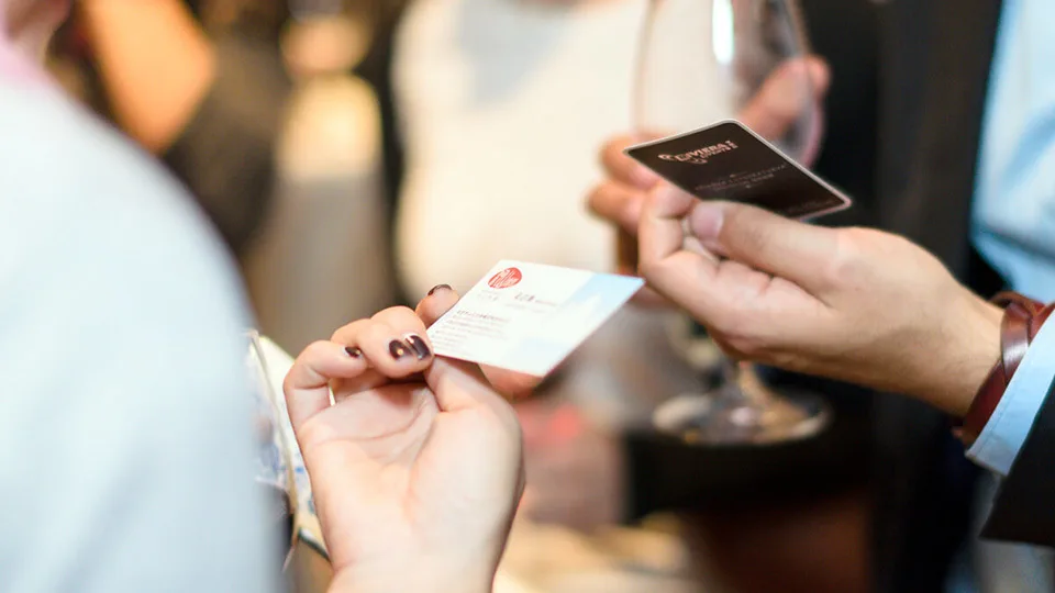 Πώς μπορεί μια επιχείρηση να λειτουργήσει ομαλά; Τις απαντήσεις δίνει το βιβλίο "Τα Πέντε Κλειδιά: Συμβιωτικές Σχέσεις Εντός και Εκτός του Εργασιακού Χώρου"