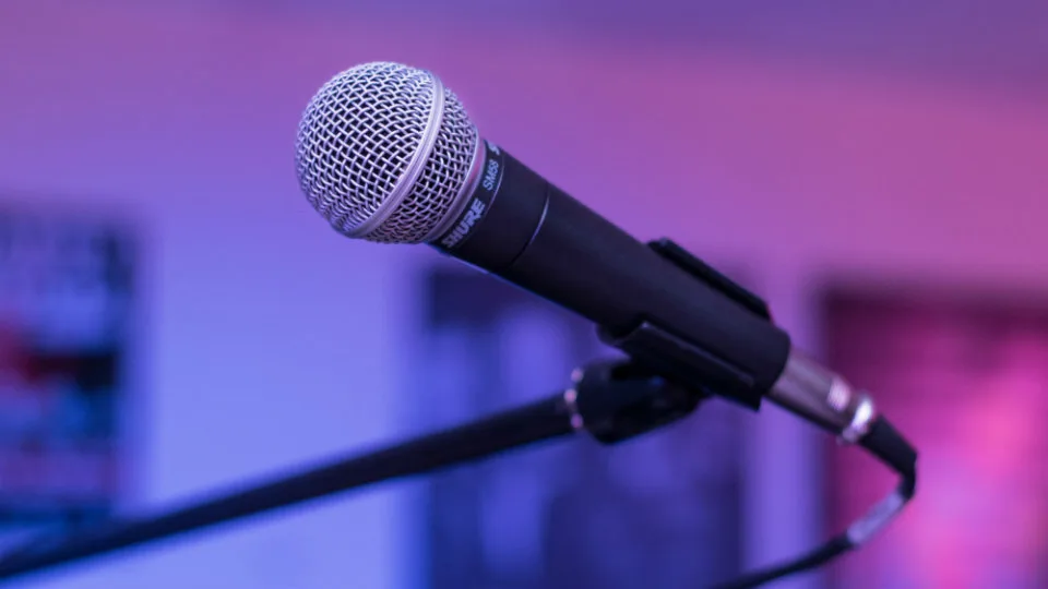 Πώς θα ξεπεράσετε τους φόβους και θα κατακτήσετε το κοινό σε μια δημόσια ομιλία!