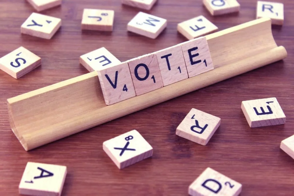 Χτίζοντας το επικοινωνιακό προφίλ του σύγχρονου πολιτικού: 10 σημεία - συνθήματα