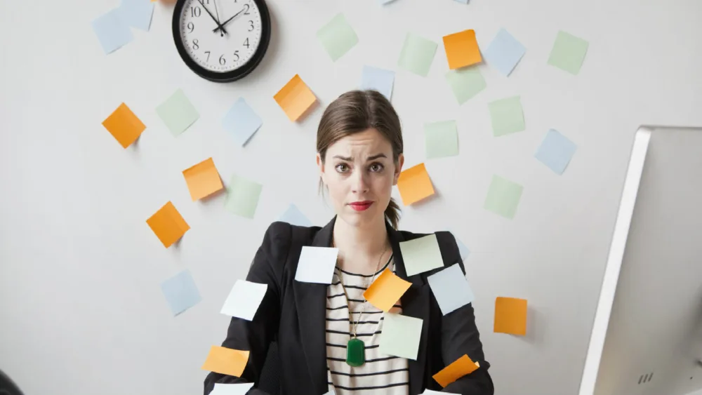 Νίκησε την Αναβλητικότητα: Η Τεχνική των 5 Λεπτών.