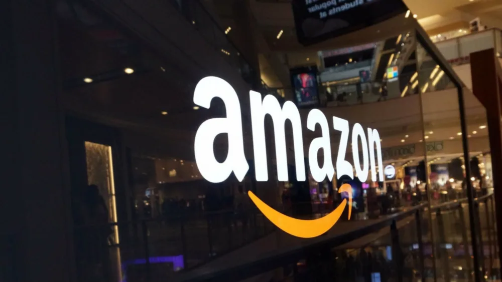 Amazon: Στο «στόχαστρο» εισαγγελέα για τους περιορισμούς στους πωλητές