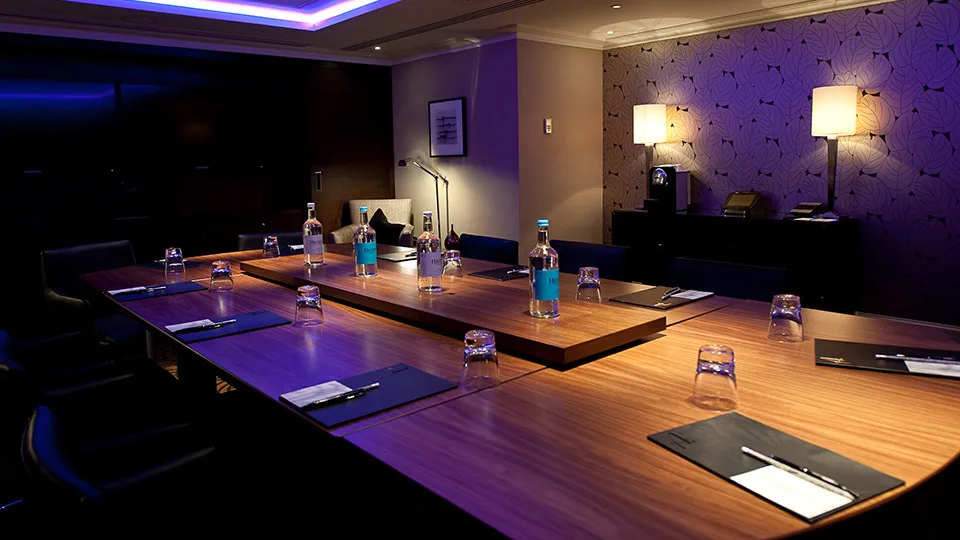 3 μυστικά για άριστη πρώτη εντύπωση σε επαγγελματική συνάντηση