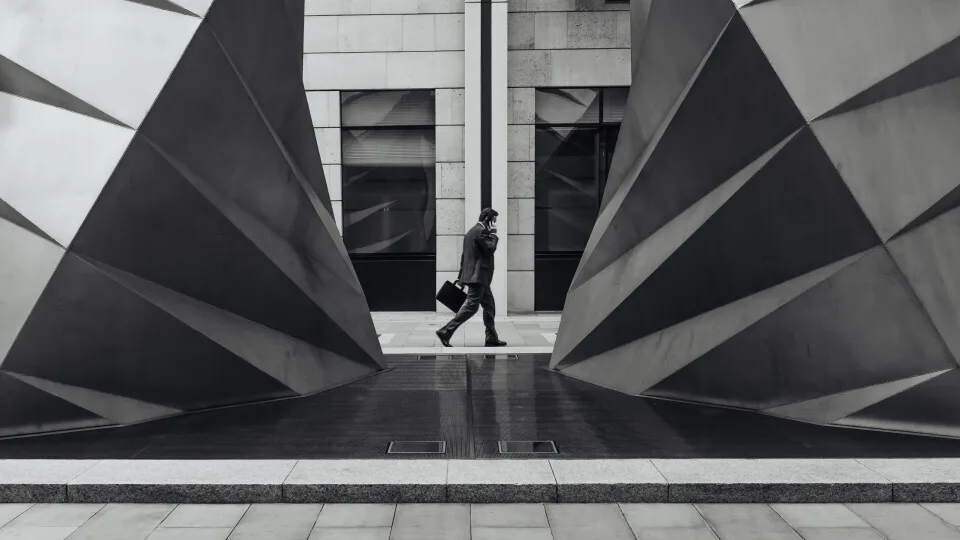 5 σκέψεις που σε κρατάνε πίσω στην επαγγελματική σου πορεία