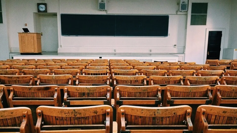 Πανεπιστήμων: το αντίπαλο δέος της εξειδίκευσης