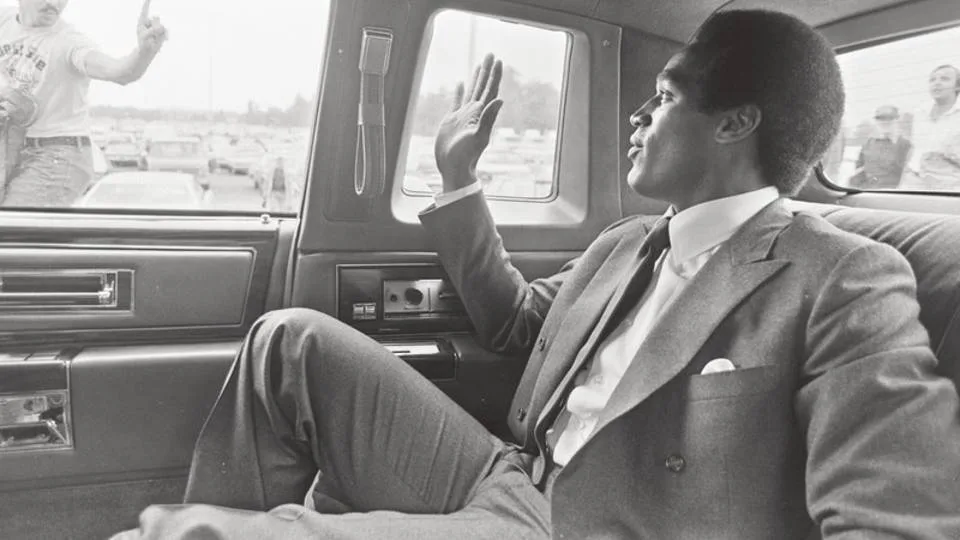 Η άνοδος και η πτώση του παρ' ολίγον Terminator που διαφήμιζε ενοικιαζόμενα αυτοκίνητα