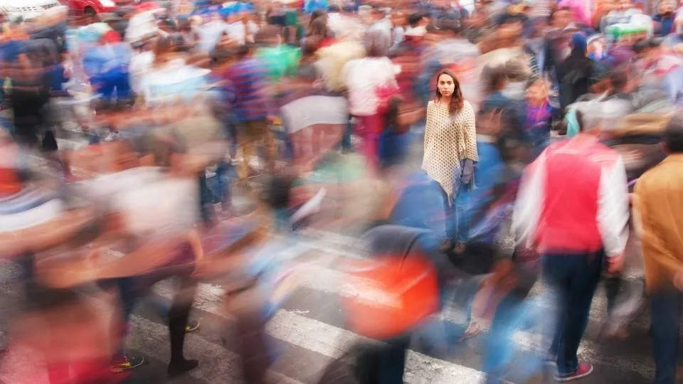 Έφτασε η ώρα να επικεντρωθούμε στον άνθρωπο, όχι στην ιδέα