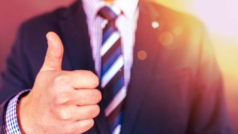 Αυτοί οι 3 τρόποι σκέψεις σου στερούν την επιτυχία – Πώς να τους βγάλεις από το μυαλό σου