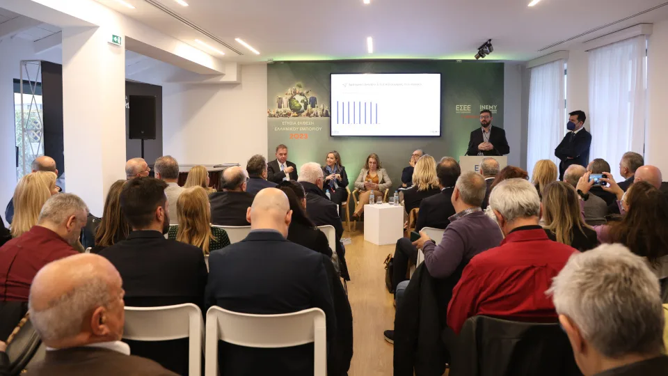 ΕΣΕΕ ΙΝΕΜΥ: Η συρρίκνωση στον κλάδο του εμπορίου επηρεάζει αρνητικά τις επιδόσεις των μικρότερων επιχειρήσεων