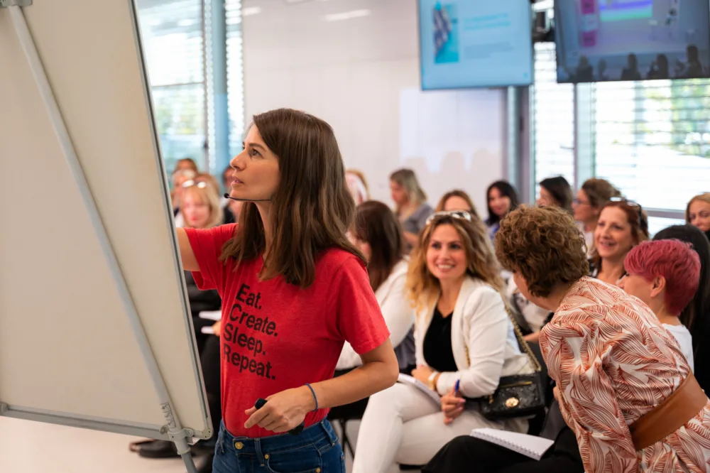 Στέλλα Κάσδαγλη, Women on Top: Να «χακάρουμε» ό,τι εμποδίζει την ισότητα στην εργασία!