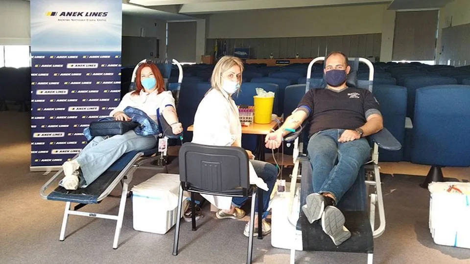 ΑΝΕΚ LINES: Τριπλή δράση προσφοράς για την ζωή