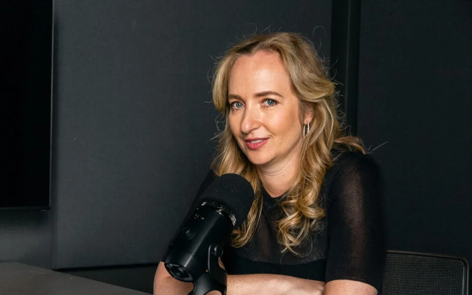 Η οικονομολόγος Alison Schrager αναλύει τον κίνδυνο μέσα από ανορθόδοξα μονοπάτια