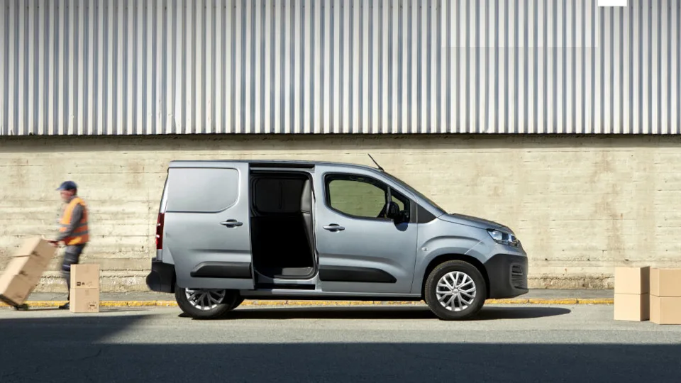 H Autohellas Hertz συμμετέχει στην 9η Διεθνή έκθεση «Εφοδιαστική Αλυσίδα & Logistics – Cargo Truck & Van Expo»