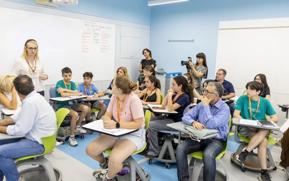 Νέο μάθημα του Κέντρου για Χαρισματικά – Ταλαντούχα Παιδιά: Γεφύρωση του επιχειρείν με τα ανθρώπινα δικαιώματα