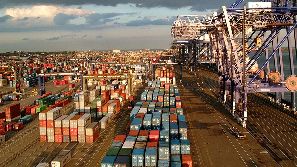 "Ναυτιλιακή Χρηματοοικονομική" από το Πανεπιστήμιο Πειραιά