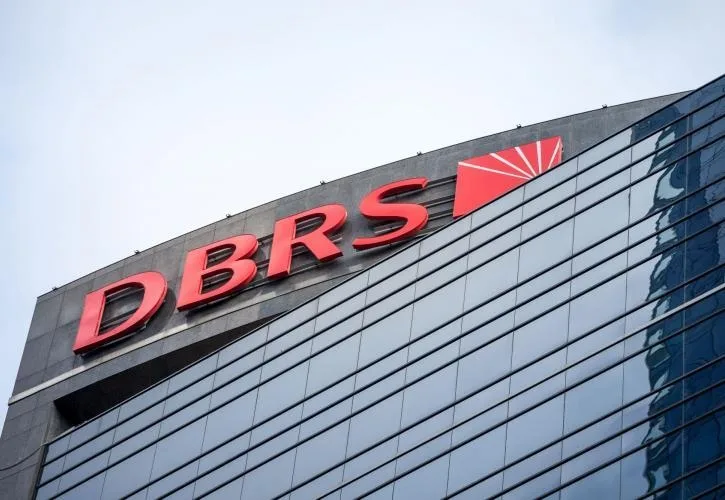 DBRS: Αναβάθμισε το outlook για την ελληνική οικονομία - Δηλώσεις Χατζηδάκη &  Παπαθανάση