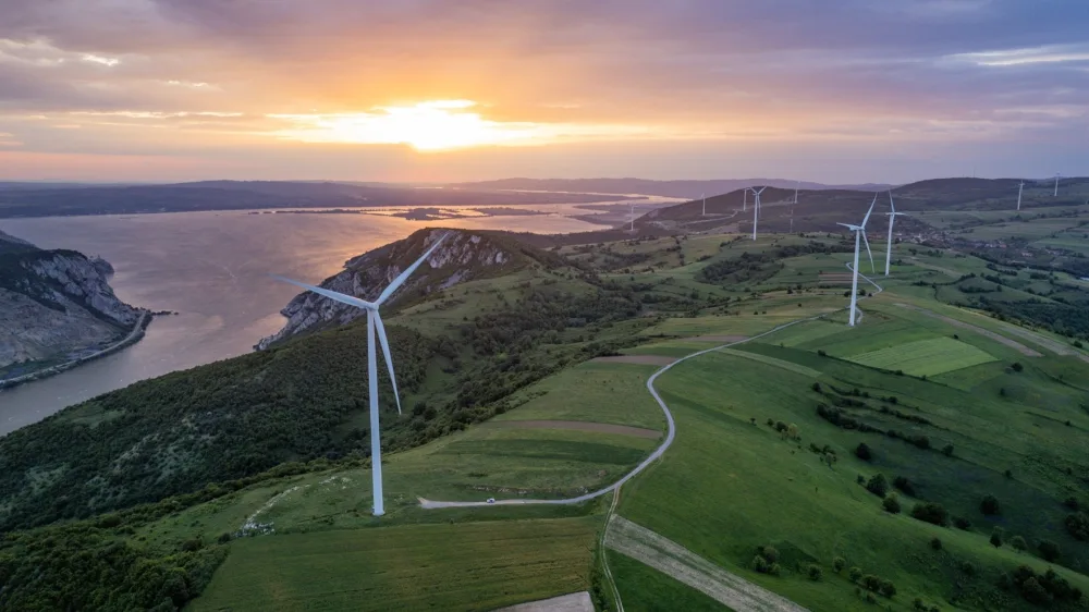 Eurobank Equities για ΔΕΗ: Στα 21 από 18 ευρώ ανεβάζει την τιμή - στόχο, διατηρεί σύσταση buy