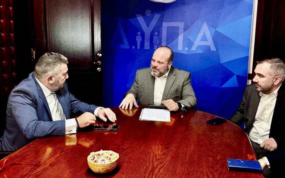 Ο πρόεδρος του ΒΕΑ στον διοικητή της ΔΥΠΑ - Πώς ενδυναμώνουν τη συνεργασία τους