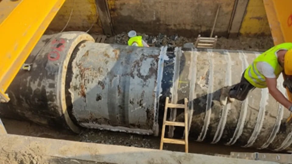 ΕΥΑΘ: Συνεχίζονται οι εργασίες στον υδαταγωγό της Αραβησσού - Νέα συμφωνία-πλαίσιο 5 εκατ. ευρώ