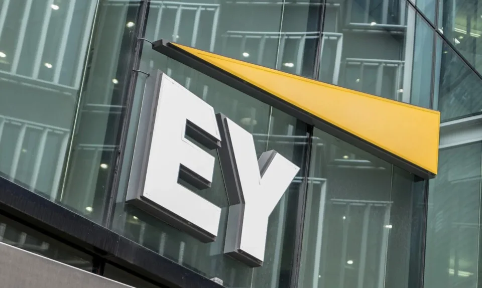 Δέκα νέες διοικητικές περιοχές για την ΕΥ - Αναδιαμόρφωση της παγκόσμιας οργανωτικής δομής