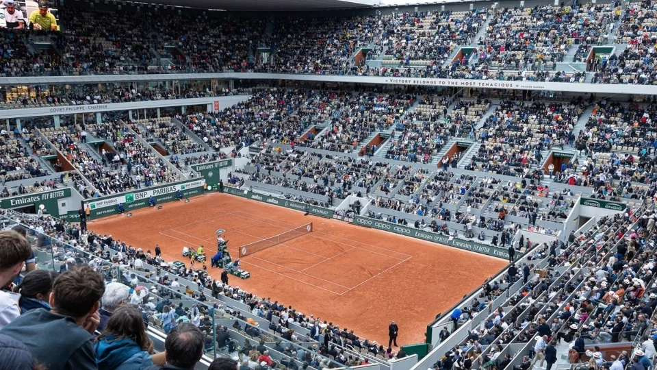 Η Emirates επίσημος αερομεταφορέας και premium συνεργάτης του Roland-Garros 2023
